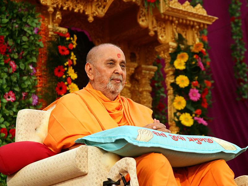 Pramukh Swami Maharaj's 89th Birthday Celebration<br>Bochasan<br>25 November 2009 - 