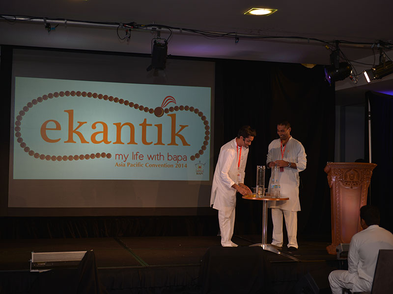 A stage performance during the BAPS Kishore-Kishori Regional Convention 2014, Asia-Pacific