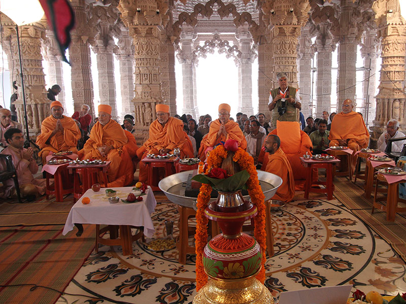 Vastu - Mandir Pravesh rituals conducted by senior sadhus
