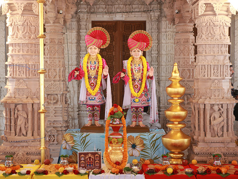 Vastu - Mandir Pravesh rituals, BAPS Shri Swaminarayan Mandir, Kolkata