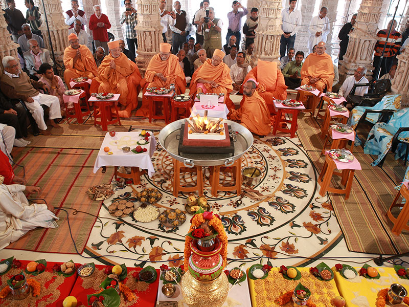 Vastu - Mandir Pravesh rituals conducted by Senior sadhus