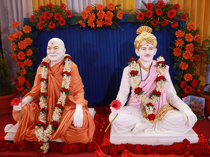 Brahmaswarup Bhagatji Maharaj and Brahmaswarup Yogiji Maharaj