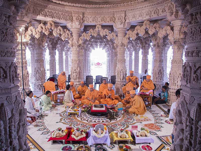 Vastu - Mandir Pravesh rituals being conducted by Pujya Mahant Swami and Pujya Kothari Swami