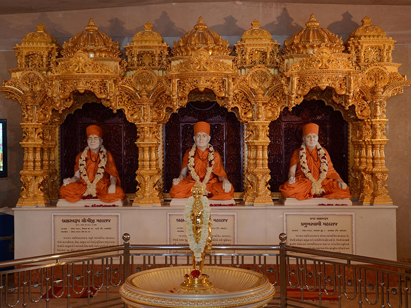 Shri Guru Parampara and Shri Nilkanth Varni