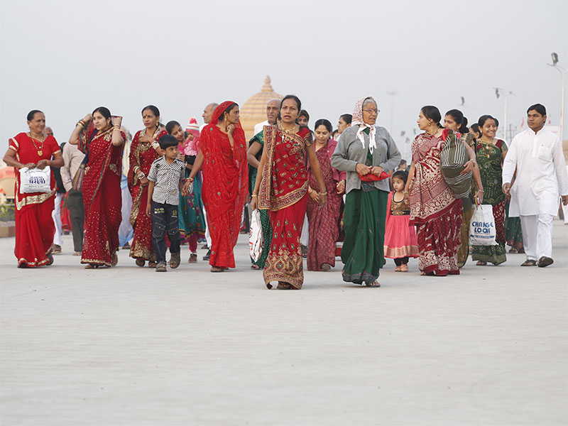 Devotees arrive to participate in Vishwa Shanti Mahayaag