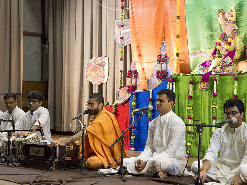 Kirtan bhakti during the satsang assembly, Adelaide