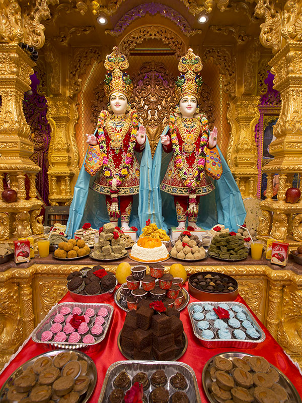 Bhagwan Swaminarayan and Aksharbrahman Gunatitanand Swami, BAPS Shri Swaminarayan Mandir, Hong Kong