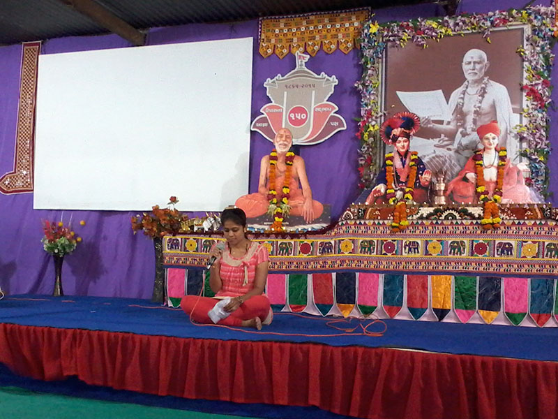 Yuvati Parayan 2014, Surat, India