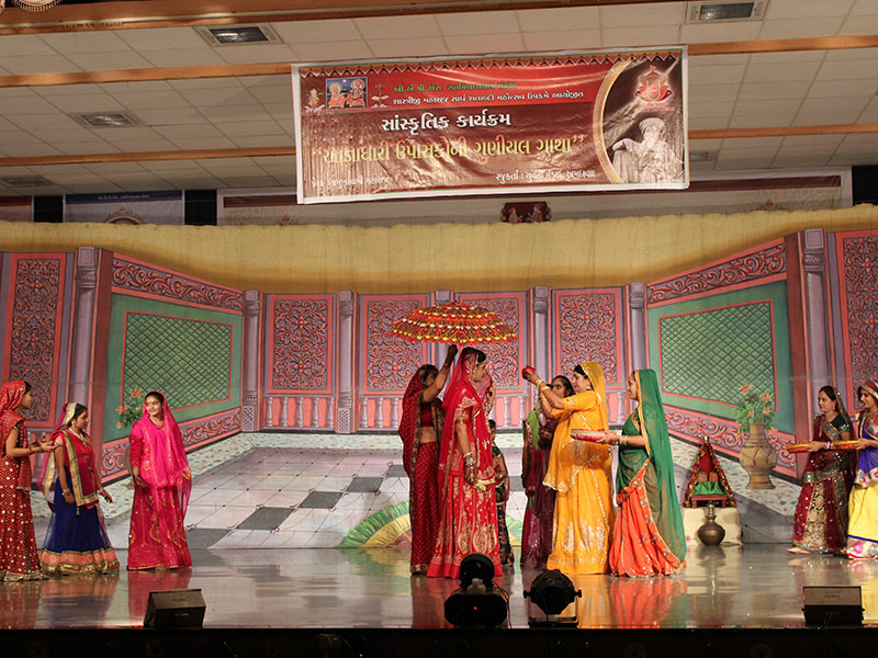 Yuvati Sanskrutik Karyakram 2014, Ahmedabad, India