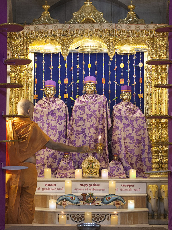 Bhagwan Swaminarayan, Aksharbrahman Gunatitanand Swami and Shri Gopalanand Swami