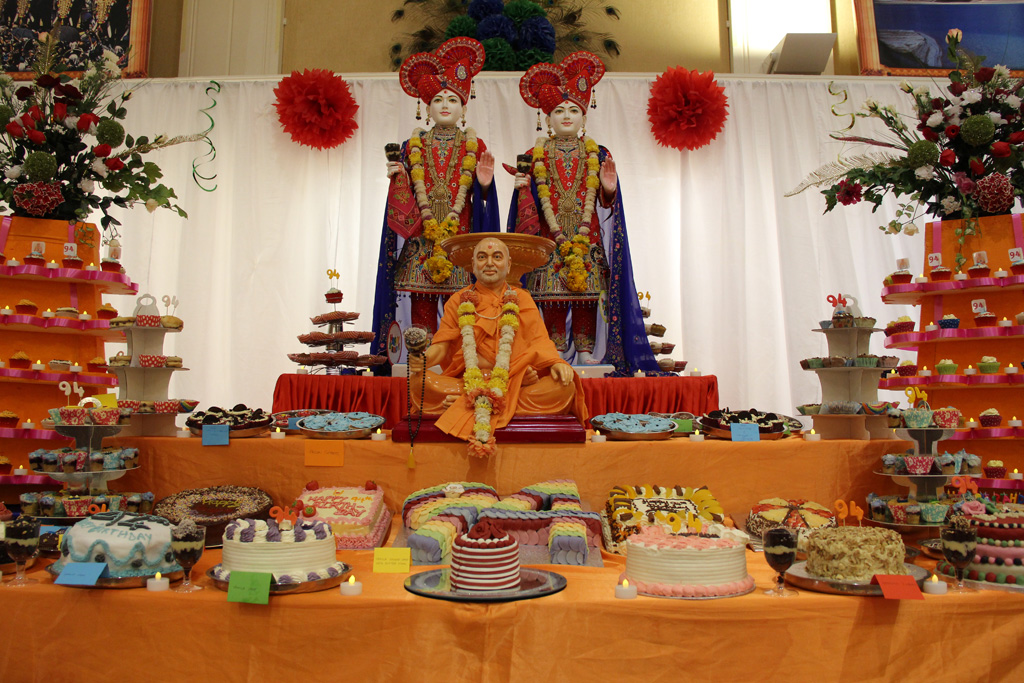 Pramukh Swami Maharaj's 94th Birthday Celebrations, London (Yuvak-Yuvati Mandal), UK