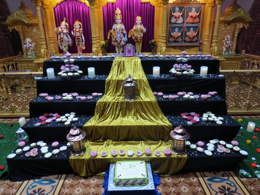 Pramukh Swami Maharaj's 94th Birthday Celebrations, Luton (Mahila Mandal), UK 