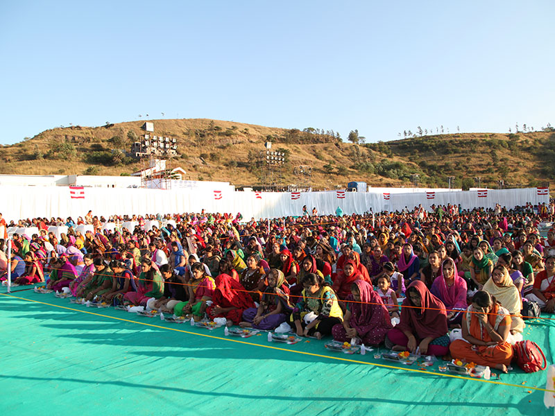 Vedic Pujan of first pillar for the BAPS Shri Swaminarayan Mandir, Pune