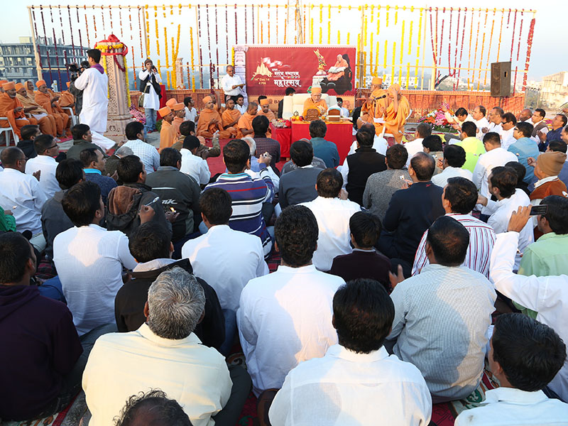 Vedic Pujan of first pillar for the BAPS Shri Swaminarayan Mandir, Pune