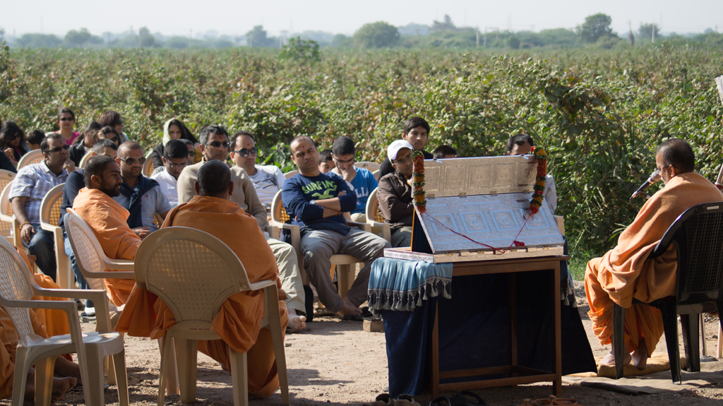 Sabha with senior sadhus at Yagnapurush Farm, Sarangpur, Gujarat