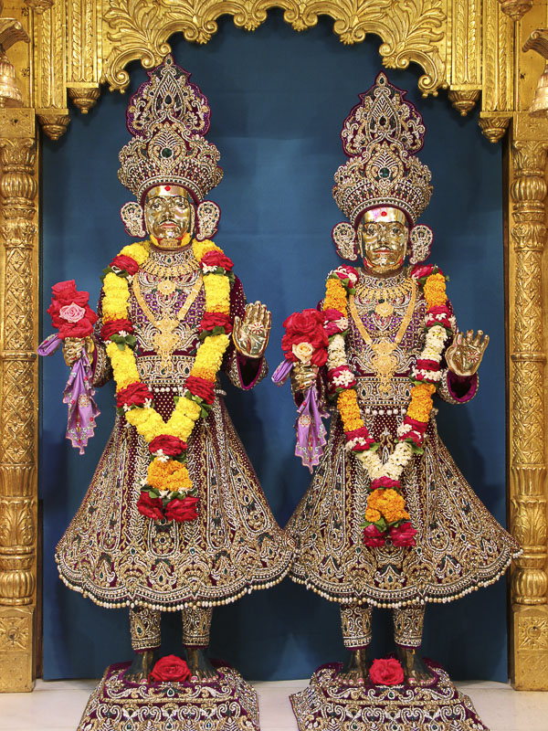 Bhagwan Swaminarayan and Aksharbrahman Gunatitanand Swami