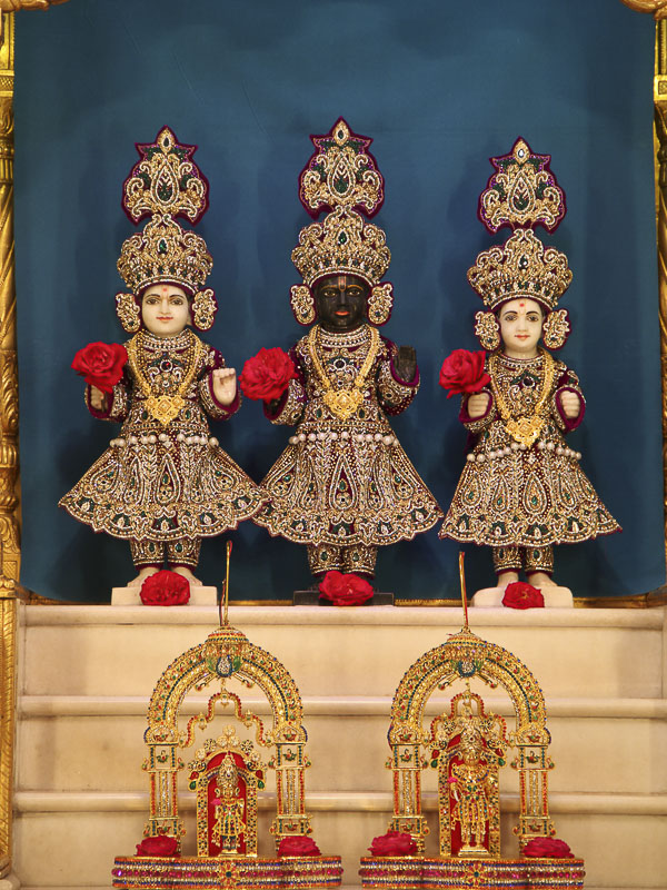 Bhagwan Swaminarayan, Aksharbrahman Gunatitanand Swami and Shri Gopalanand Swami