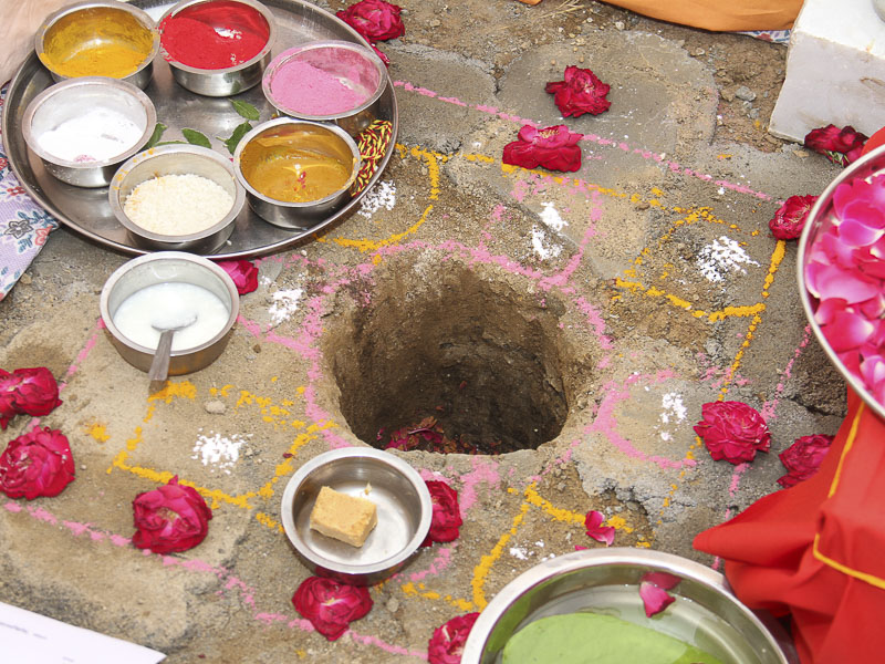 Shilanyas Ceremony for New Yogi Smruti Mandir, Gondal