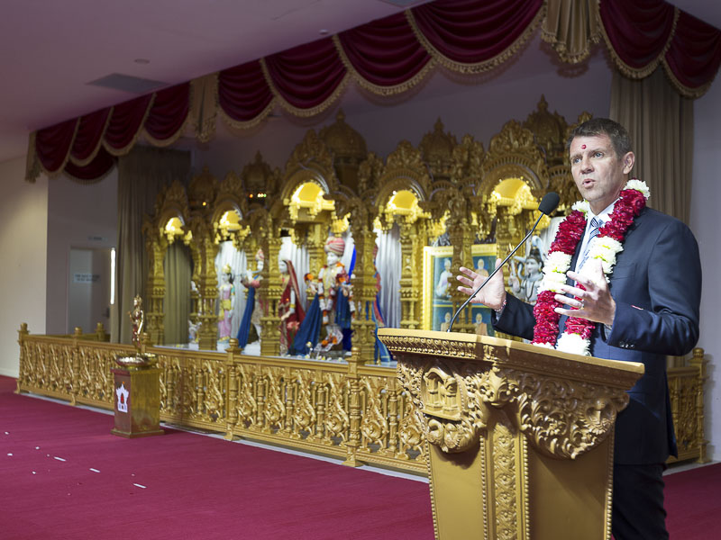 NSW Premier Hon. Mike Baird visits Sydney Mandir