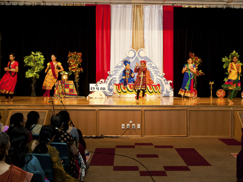 Shri Swaminarayan Jayanti Mahila Celebration 2015, Auckland