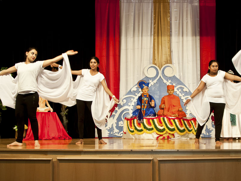 Shri Swaminarayan Jayanti Mahila Celebration 2015, Auckland