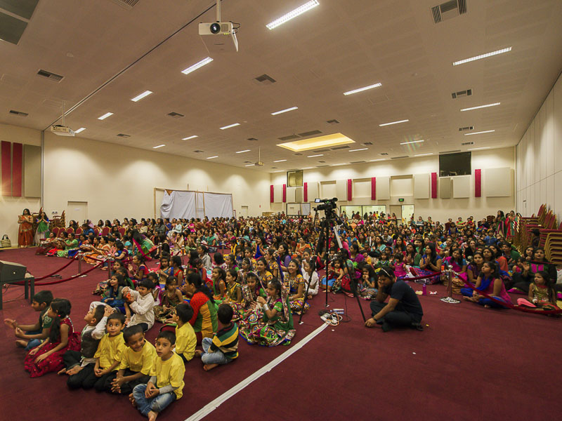 Mahila Sanskrutik Din Cultural Program