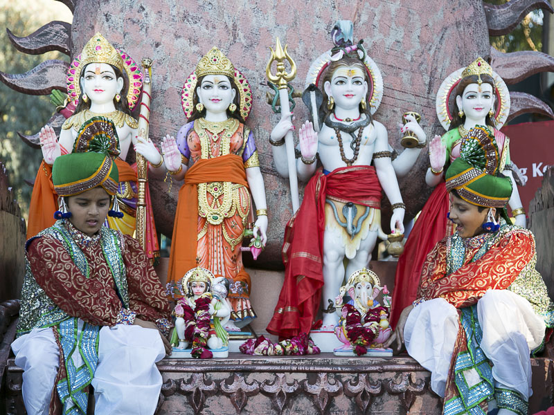 Shri Sita-Ram Dev and Shri Shiva-Parvati Dev in a rath