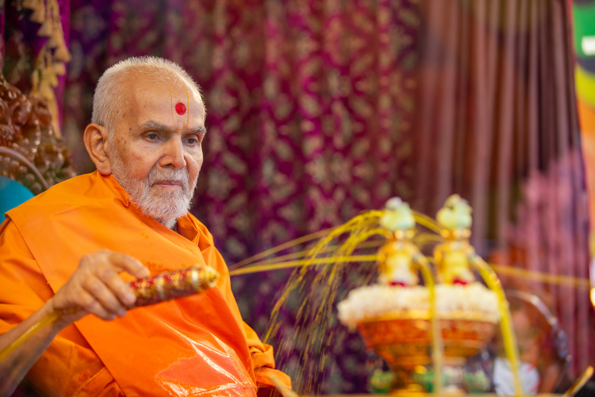 Pushpadolotsav (Holi)