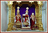 Shri Harikrishna Maharaj and Shri Radha-Krishna Dev