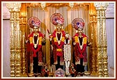 Bhagwan Swaminarayan, Aksharbrahman Gunatitanand Swami and Shri Gopalanand Swami