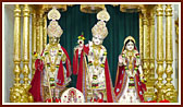 Shri Harikrishna Maharaj and Shri Radha-Krishna Dev