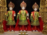 Parabrahma Bhagwan Shri Swaminarayan, Aksharbrahma Shri Gunatitanand Swami and Aksharmukta Shri Gopalanand Swami