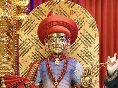 Chandan Adornments of Murtis 2025