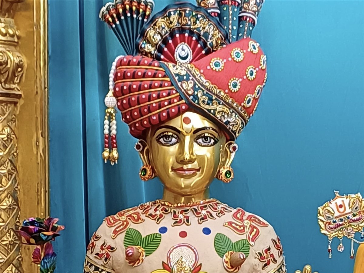 Chandan Adornments of Murtis 2026