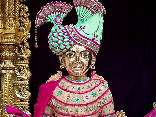Chandan Adornments of Murtis 2026